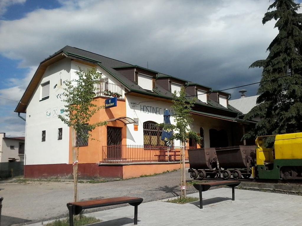 Hostinec Banik Lubela Exterior photo